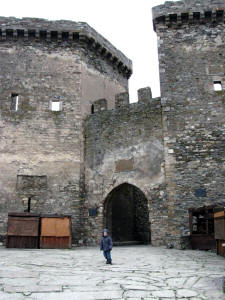 У ворот Генуэзской крепости